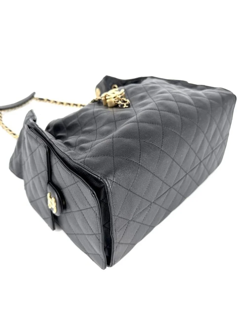 Chanel Handbag Quilted 25 Shoulder Bag CC Logo Caviar Leather Black Gold Vintage